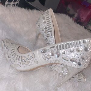 Silver heels w Jewels